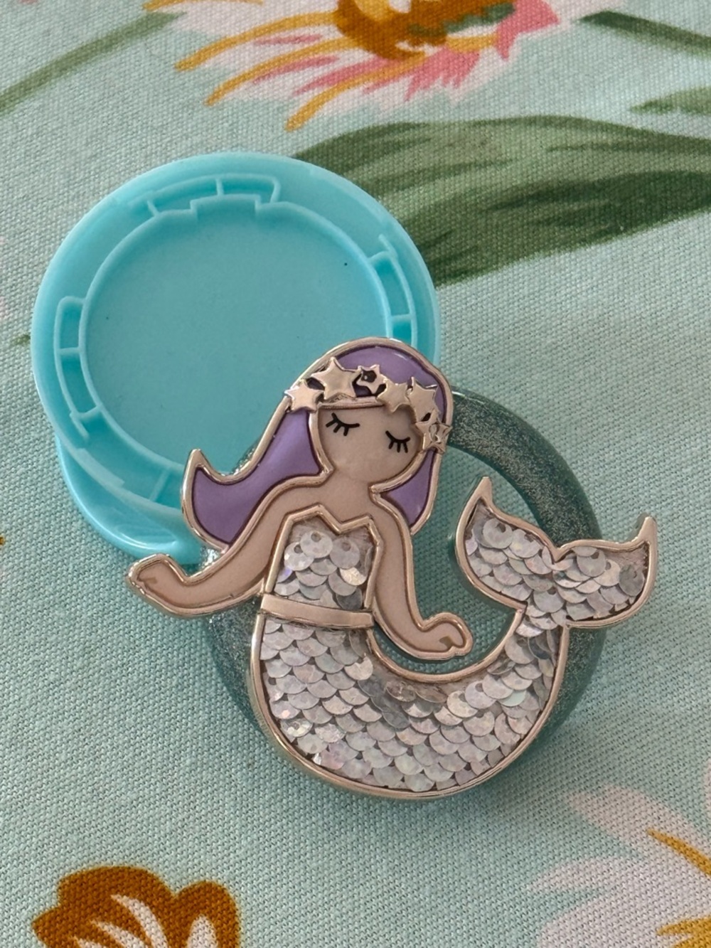 Bath & Bodyworks Mermaid Scent Portable Car Difusser w/ a new scent incl’d